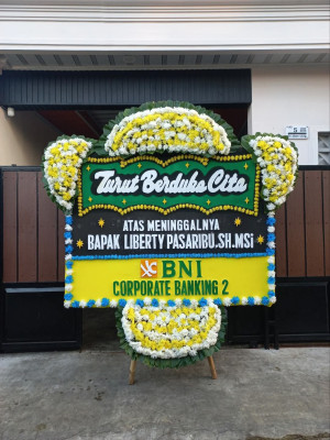 Papan Bunga Duka di Cakranegara Utara